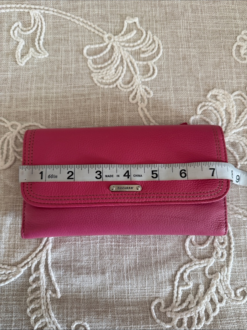 Dockers Fuchsia Pink Sofitel Pebbled Leather Checkbook Trifold Wallet - Picture 13 of 14